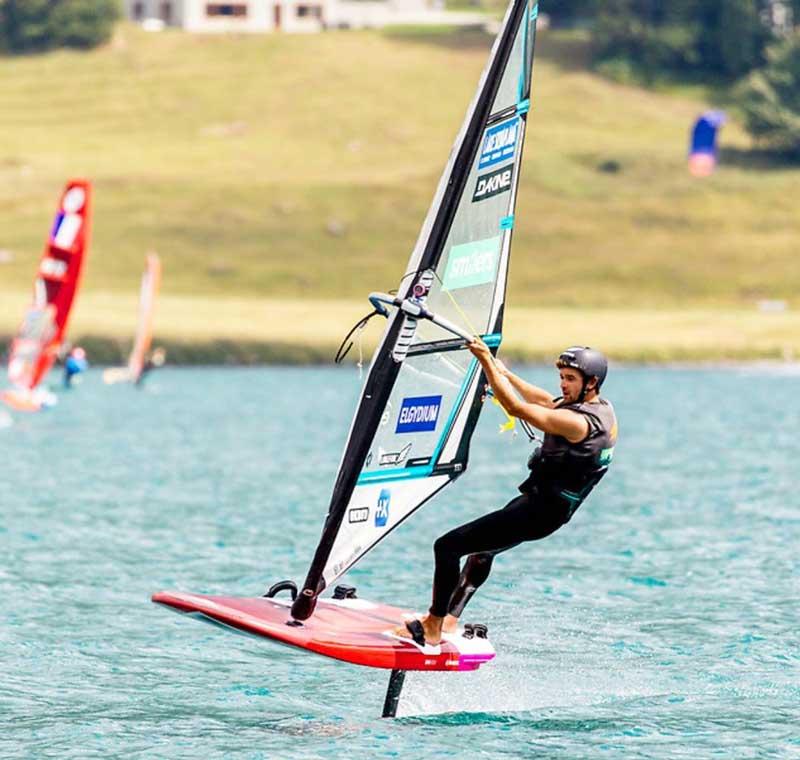 WINDSURF - Pierre Le Coq a le vent en poupe ! 